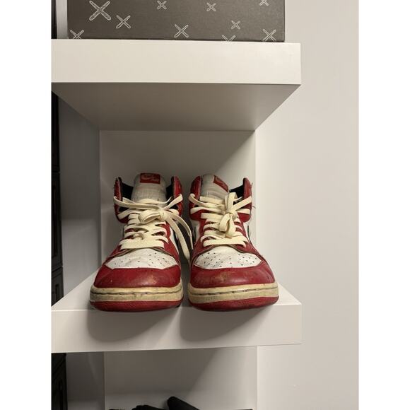 1985 Nike Air Jordan 1 High Chicago Size 11.5 main image 16